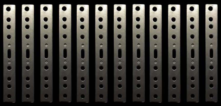 Accessoires Fenêtres PVC Budget: 12 pattes(25x200x2mm)